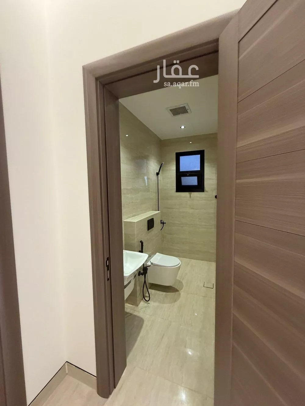 4 bedroom villa in Al Narjis 20