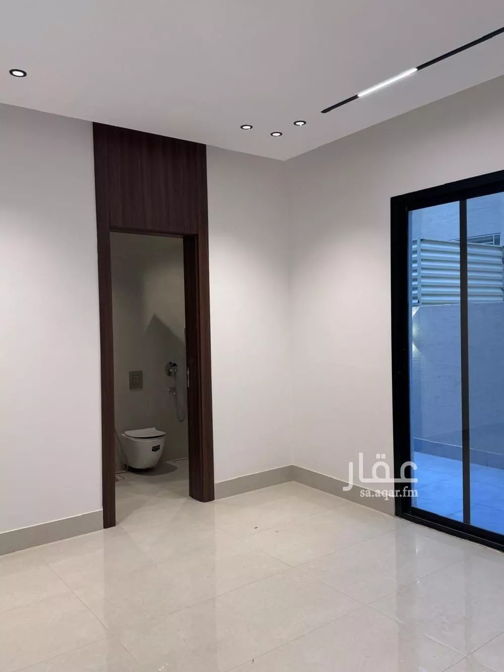4 bedroom villa in Al Mahdiyyah 2
