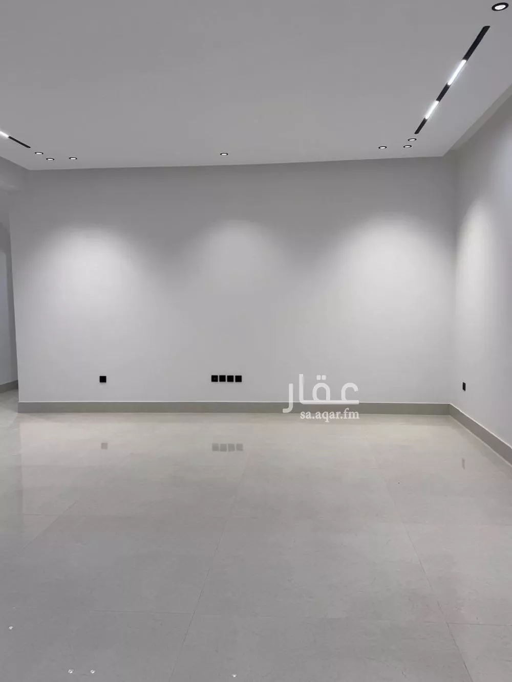 4 bedroom villa in Al Mahdiyyah 3