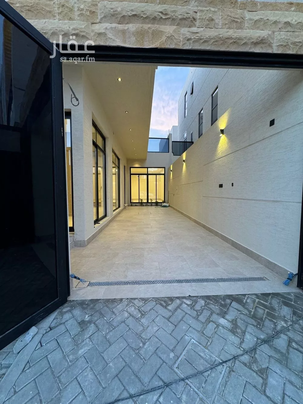 6 bedroom villa in Al Mahdiyyah 2
