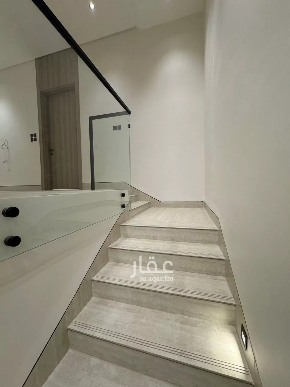 6 bedroom villa in Al Mahdiyyah 17