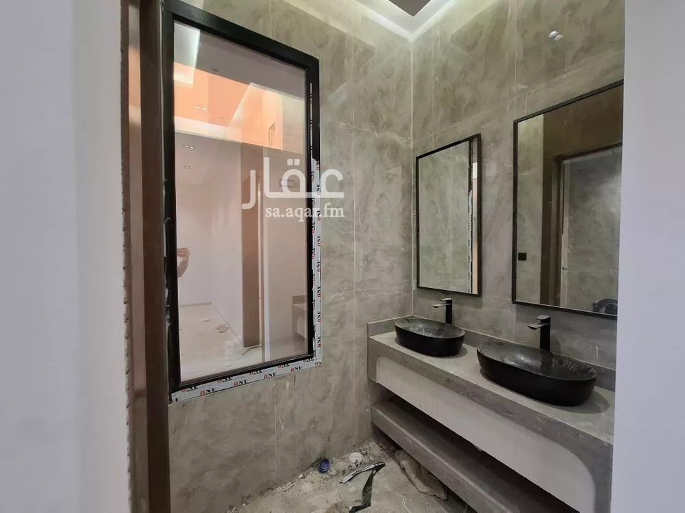 5 bedroom villa in Tuwaiq 5