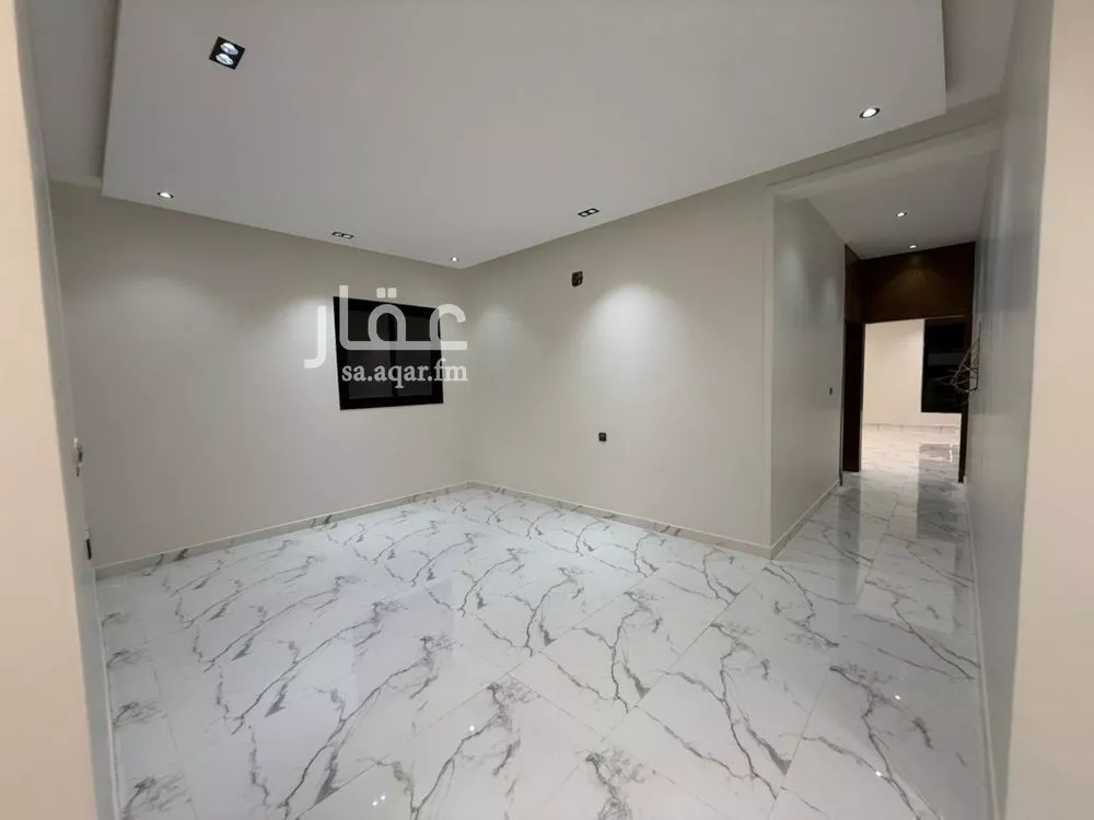 5 bedroom villa in Tuwaiq 11
