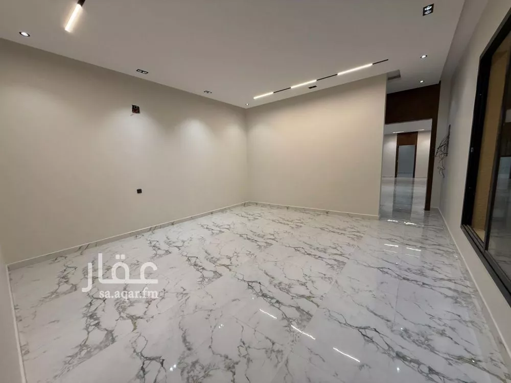 5 bedroom villa in Tuwaiq 17