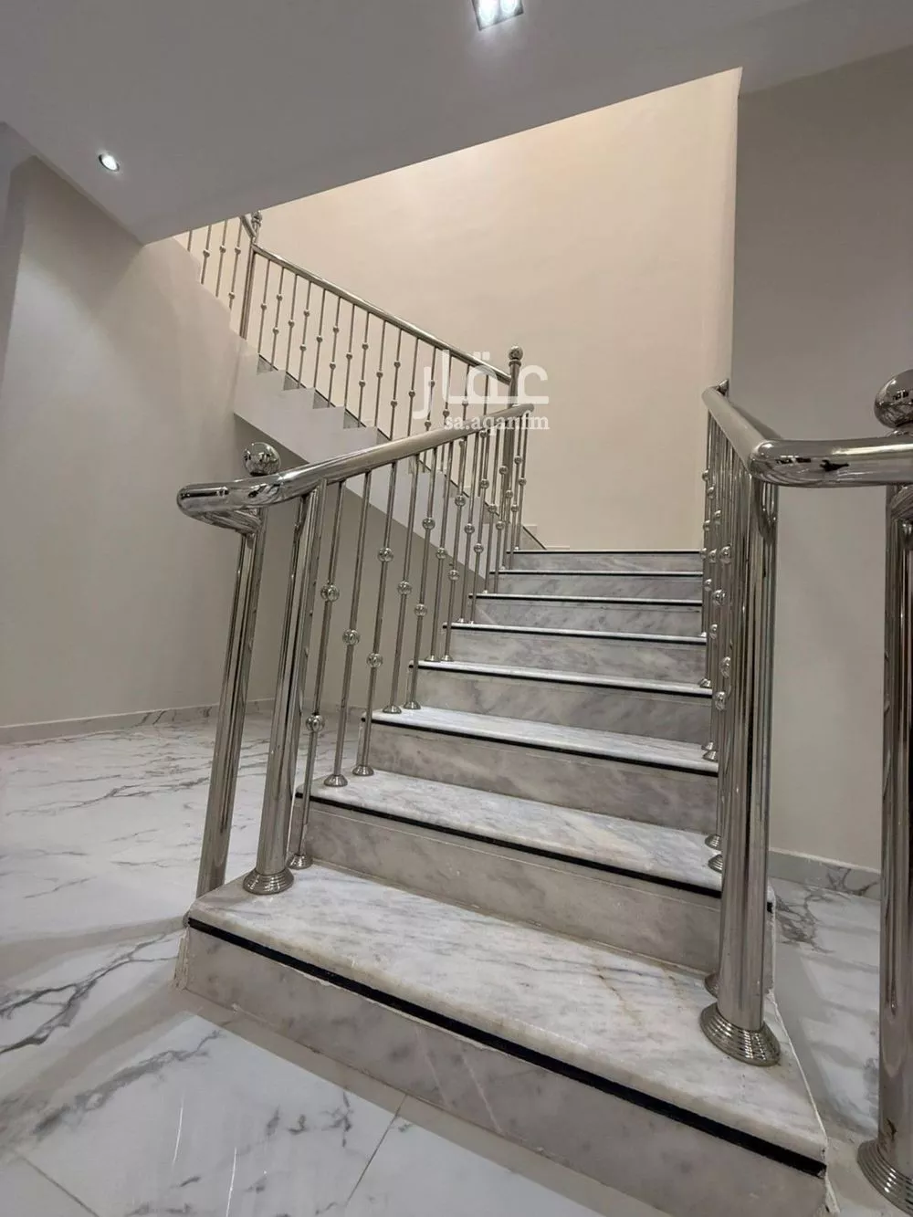 5 bedroom villa in Tuwaiq 4