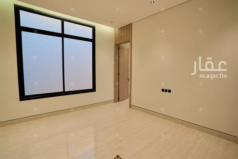 5 bedroom villa in Al Mahdiyyah 12