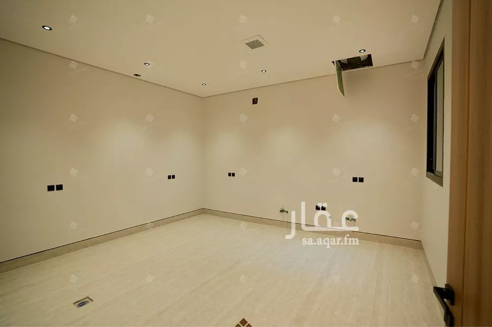 5 bedroom villa in Al Mahdiyyah 24