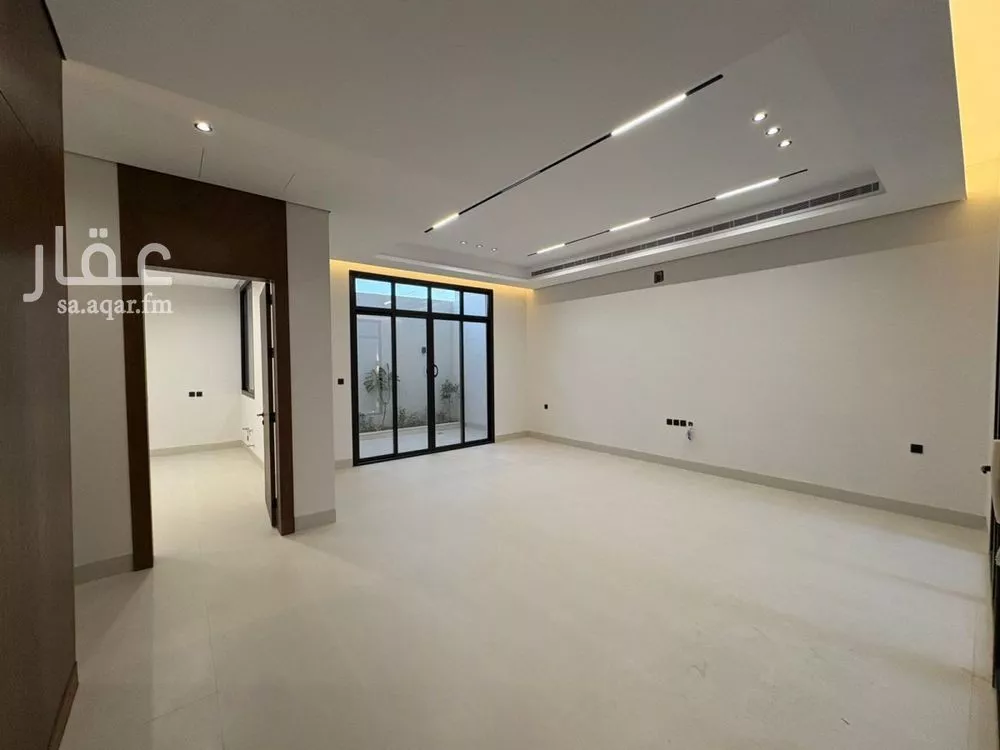 6 bedroom villa in Al Mahdiyyah 13