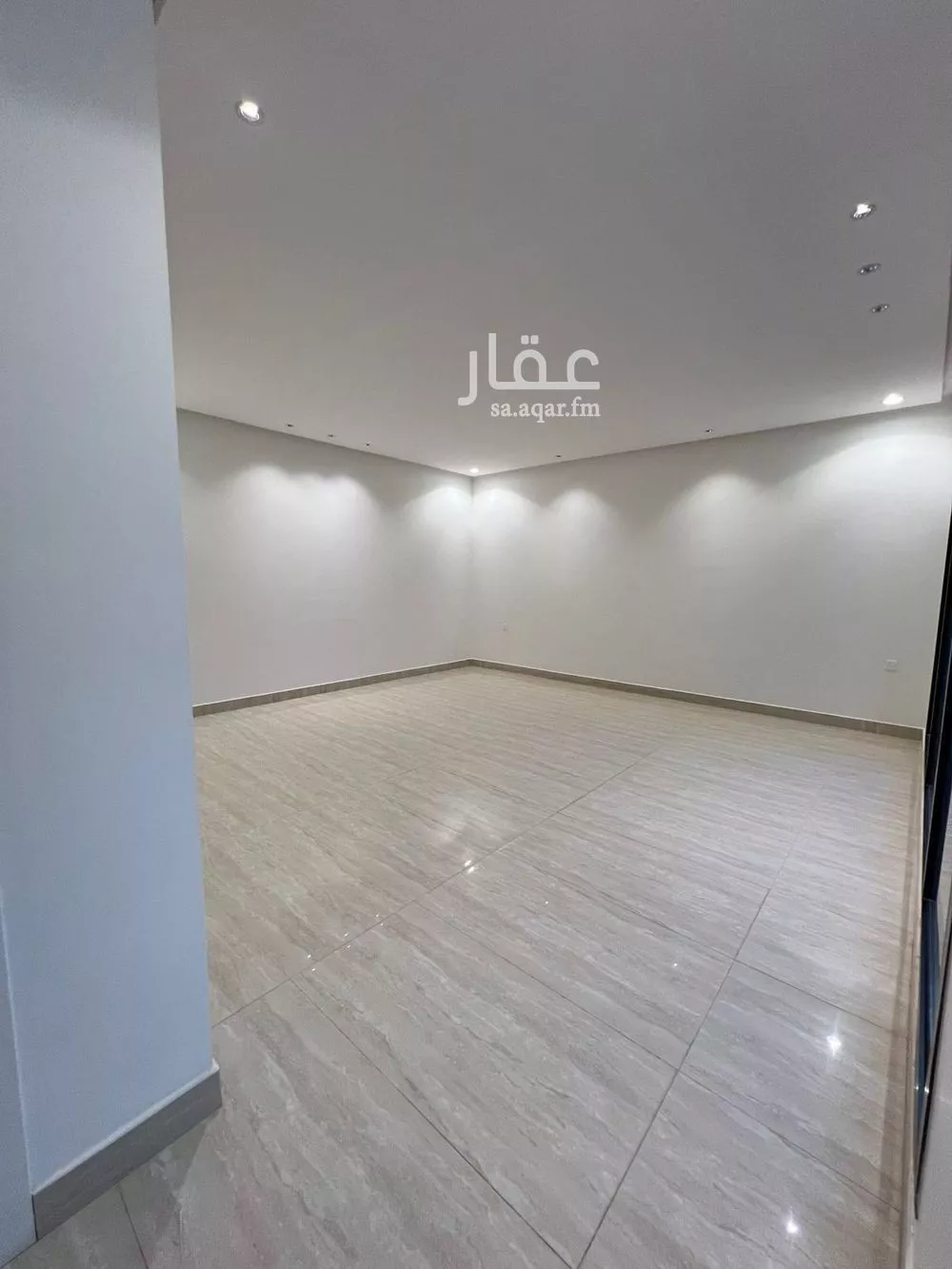 فيلا 6 غرف في المهدية 10
