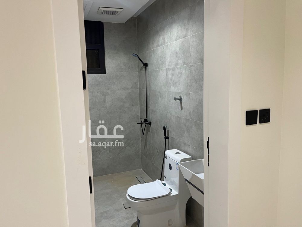4 bedroom apartment in Tuwaiq, Riyadh 13