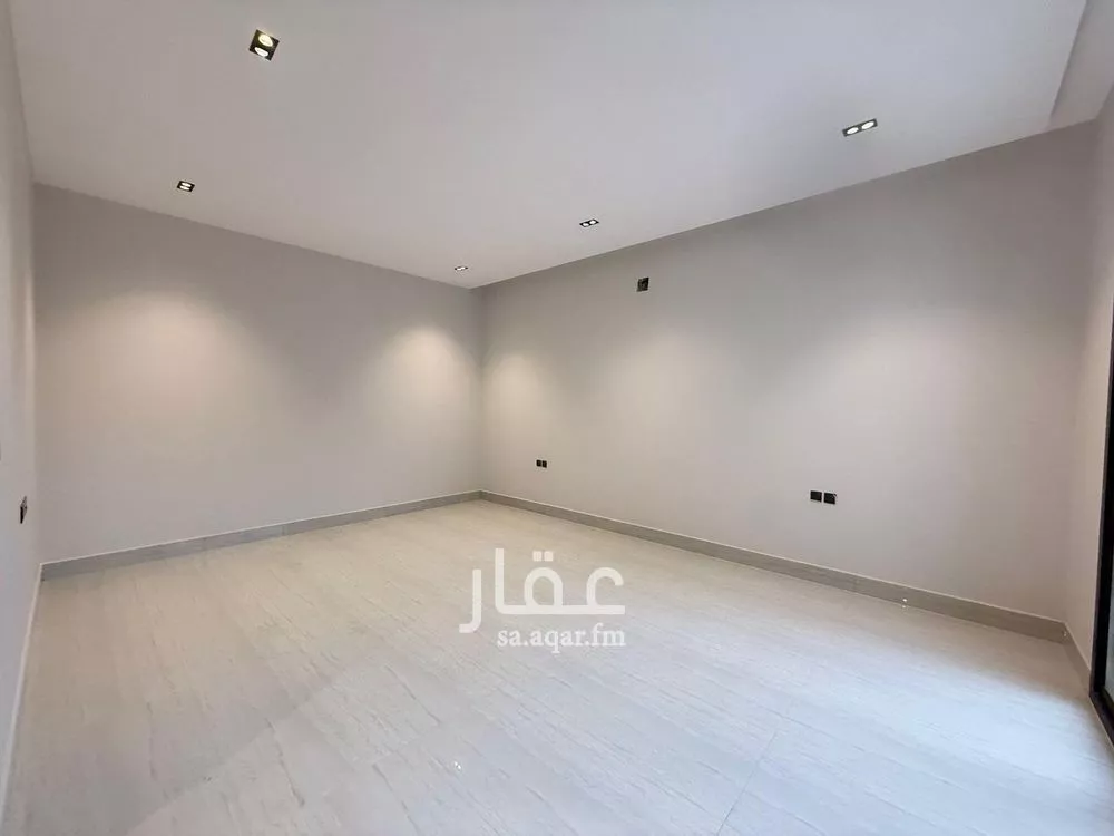 6 bedroom villa in Al Mahdiyyah 20