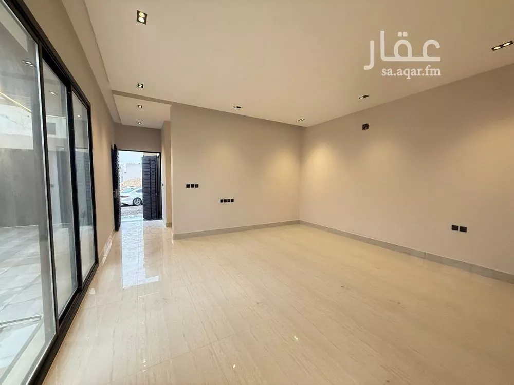 6 bedroom villa in Al Mahdiyyah 26