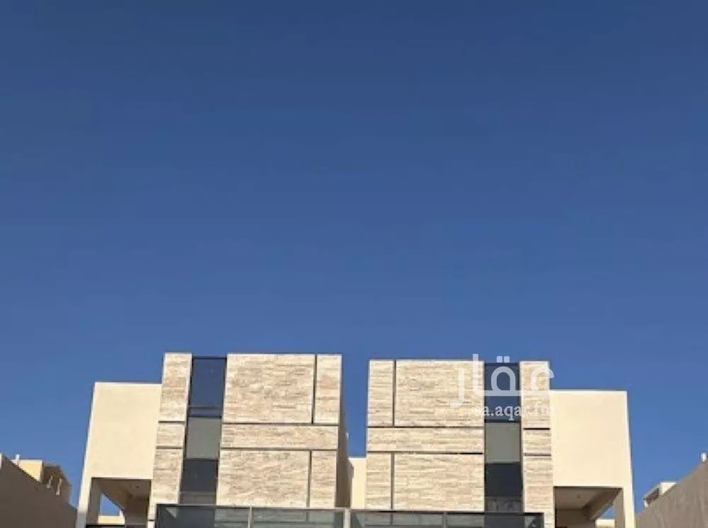 5 bedroom villa in Al Mahdiyyah 2