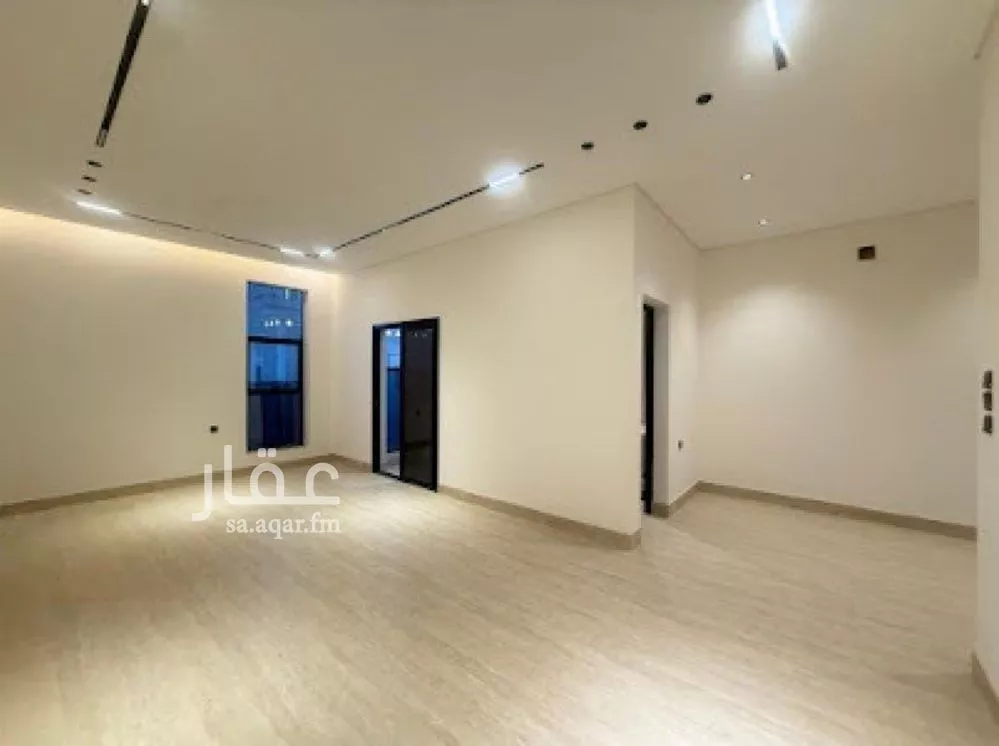5 bedroom villa in Al Mahdiyyah 11