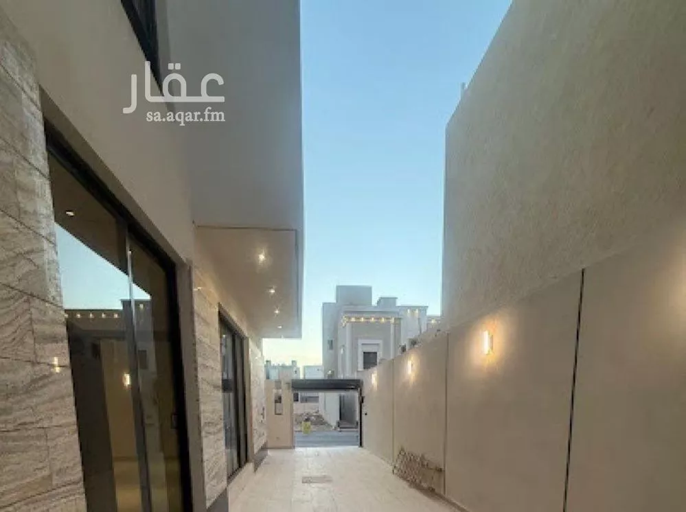 5 bedroom villa in Al Mahdiyyah 8