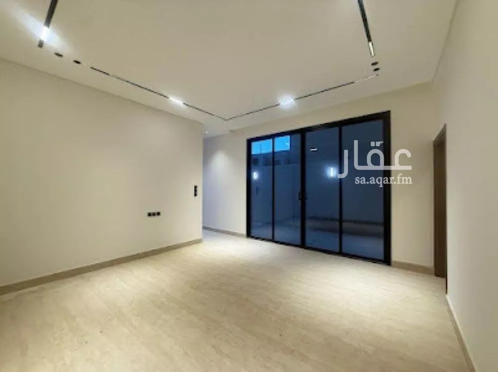 5 bedroom villa in Al Mahdiyyah 9