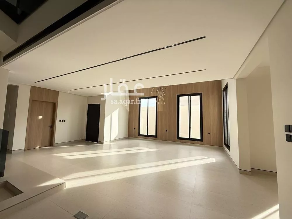 5 bedroom villa in Al Mahdiyyah 9