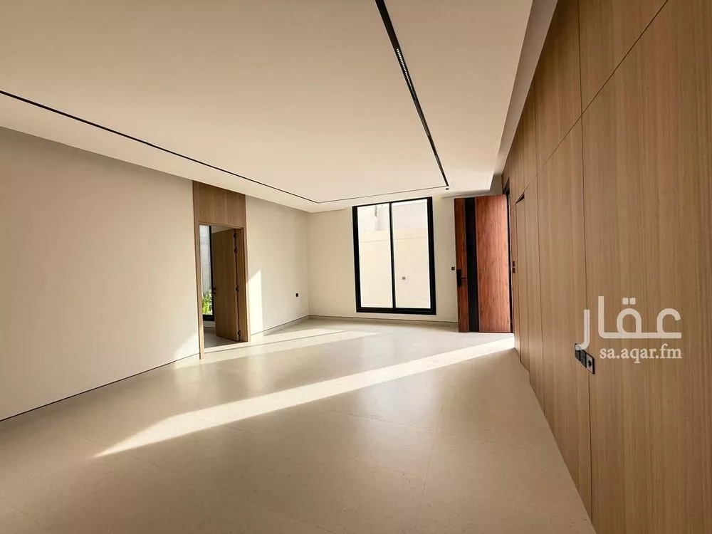 5 bedroom villa in Al Mahdiyyah 10