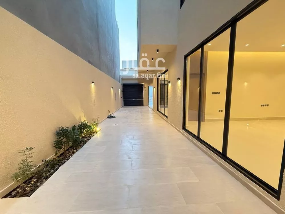 5 bedroom villa in Al Mahdiyyah 7