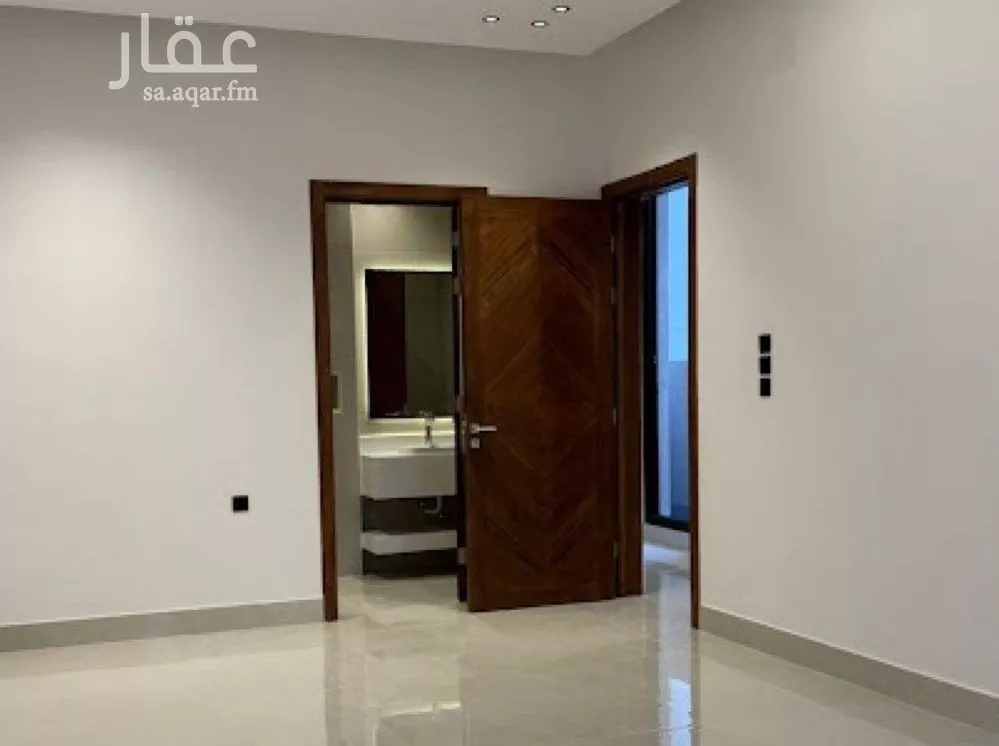 فيلا 5 غرف في المهدية 10