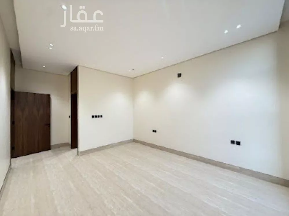 5 bedroom villa in Al Mahdiyyah 14