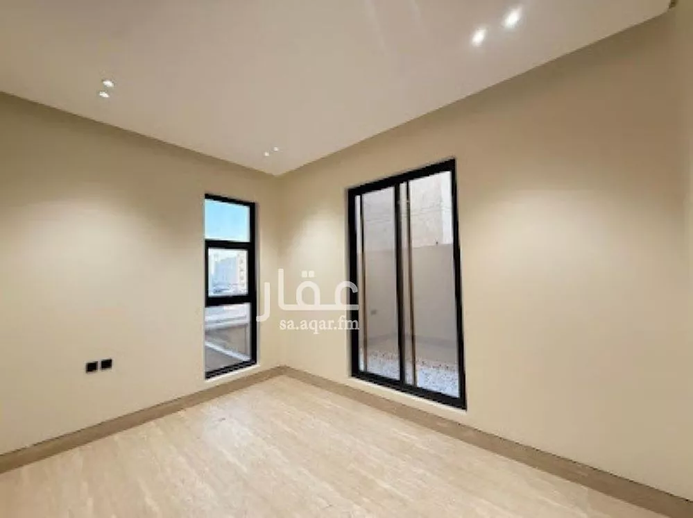 5 bedroom villa in Al Mahdiyyah 16