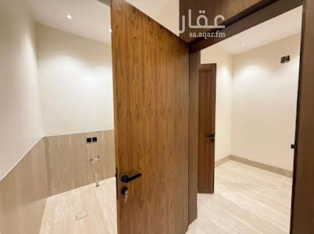 5 bedroom villa in Al Mahdiyyah 22