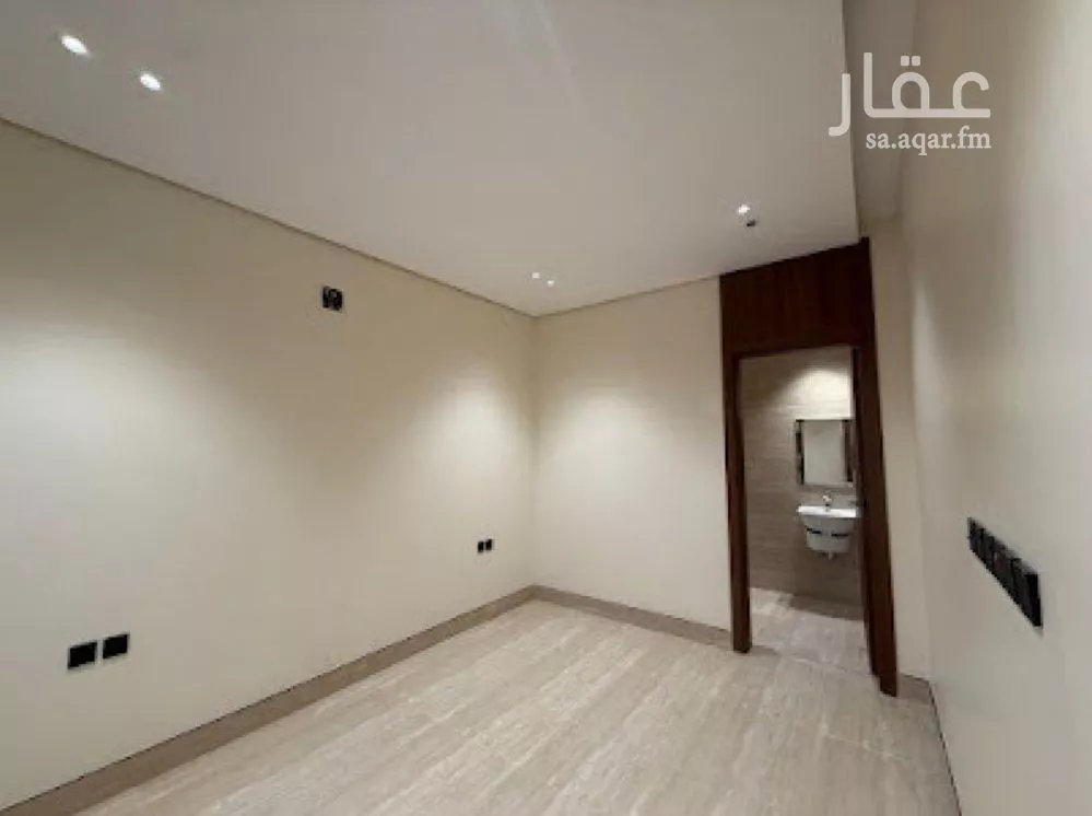 5 bedroom villa in Al Mahdiyyah 23