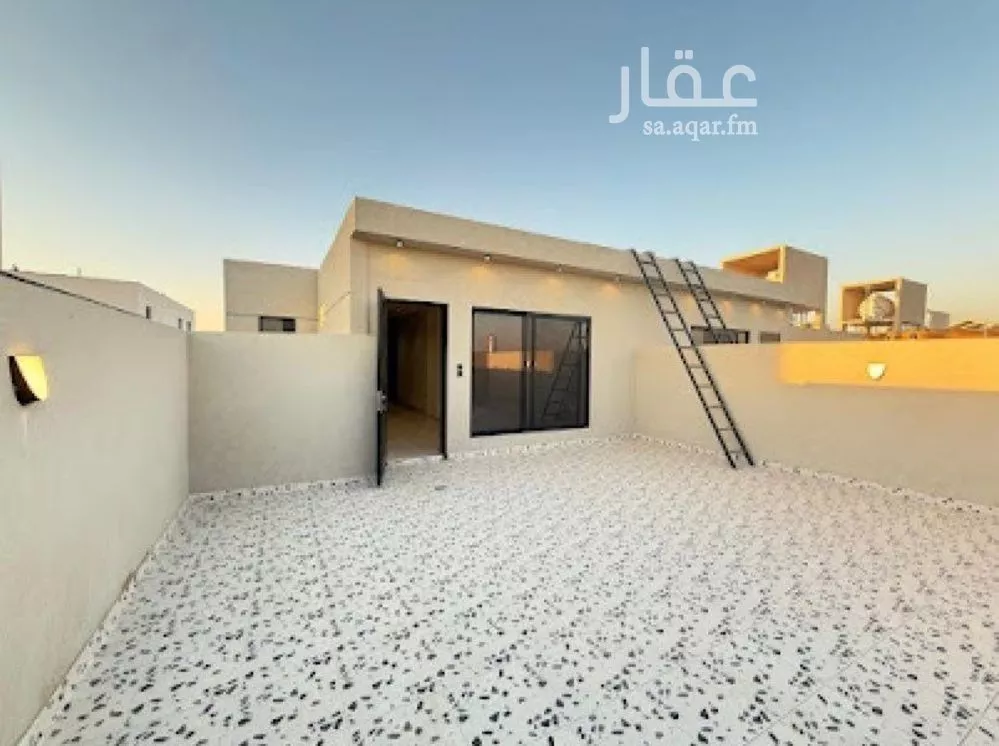 5 bedroom villa in Al Mahdiyyah 25
