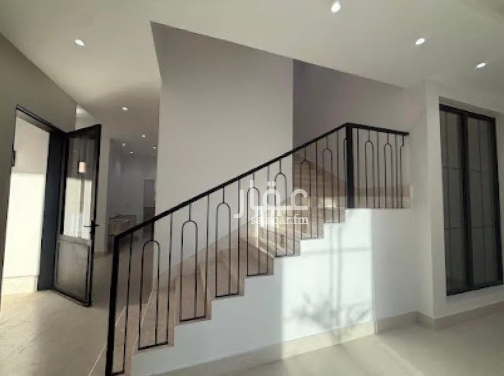 5 bedroom villa in Al Mahdiyyah 9