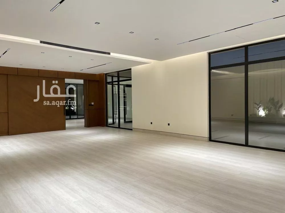 6 bedroom villa in Al Mahdiyyah 9