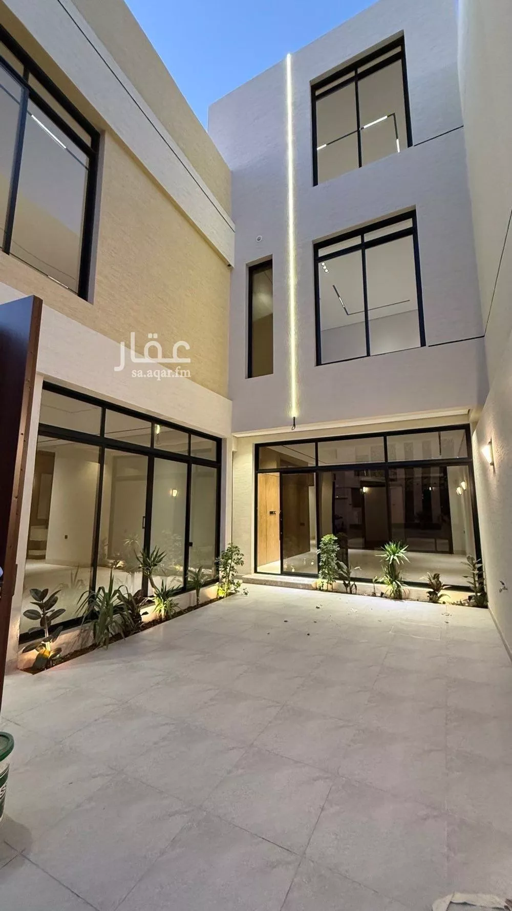 5 bedroom villa in Al Mahdiyyah 4