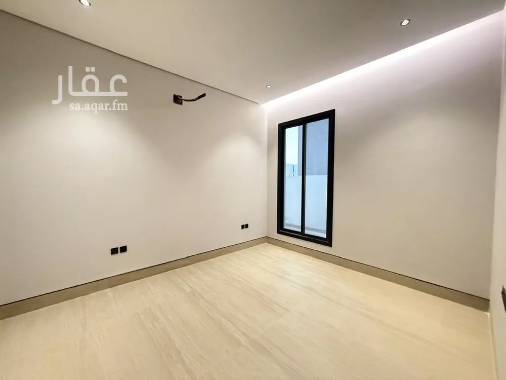 5 bedroom villa in Al Mahdiyyah 12