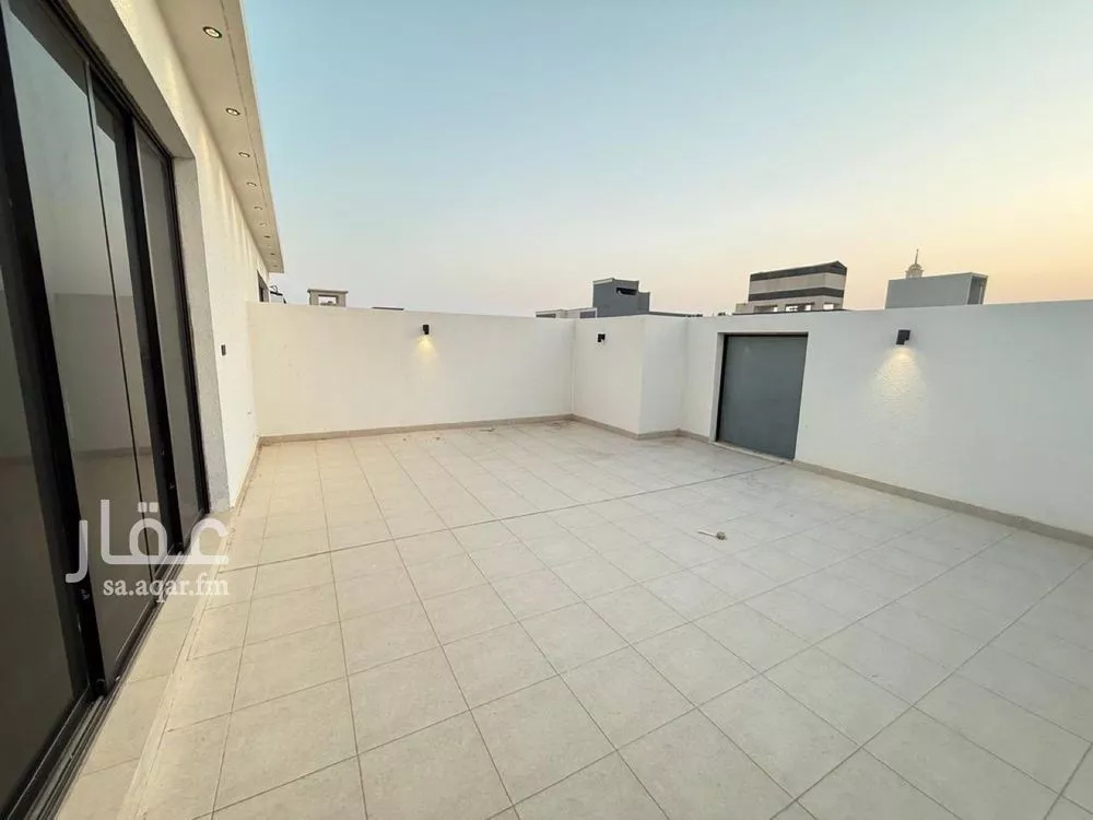 5 bedroom villa in Al Mahdiyyah 13