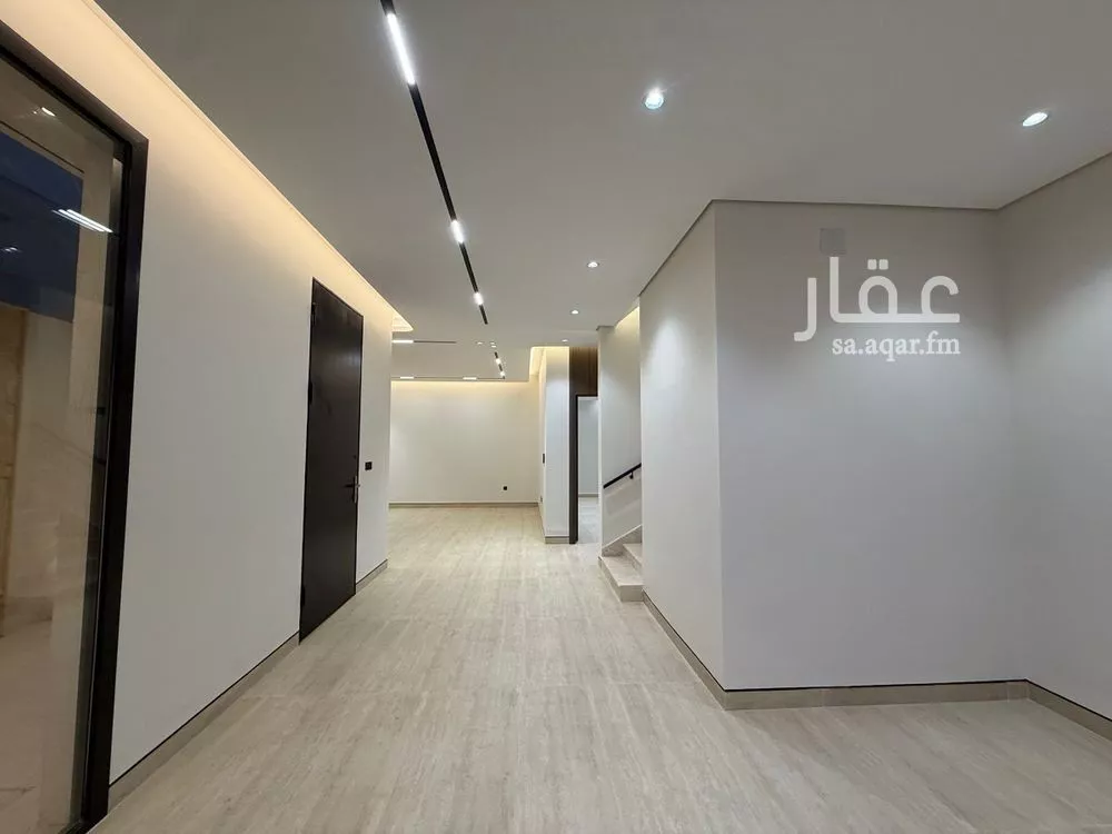 6 bedroom villa in Al Mahdiyyah 9