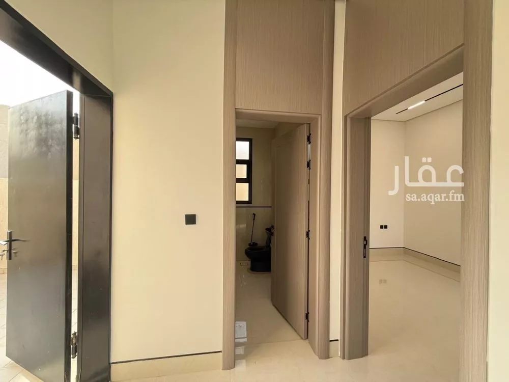 5 bedroom villa in Al Mahdiyyah 13