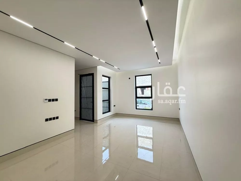 5 bedroom villa in Al Mahdiyyah 20