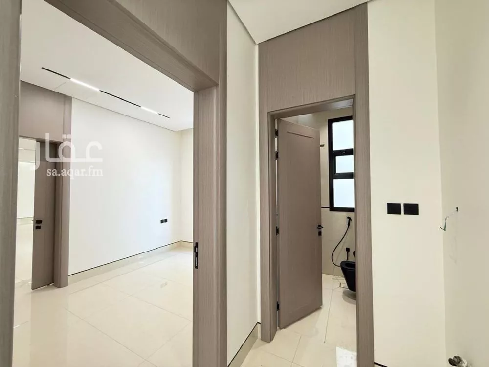 5 bedroom villa in Al Mahdiyyah 22