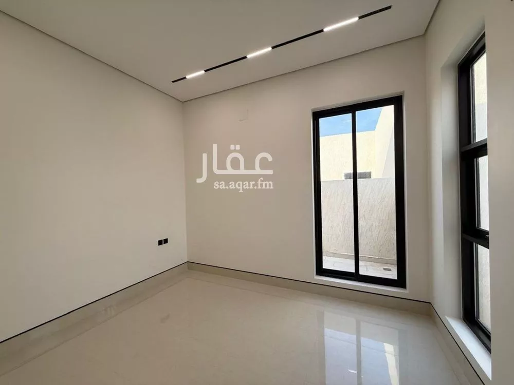 5 bedroom villa in Al Mahdiyyah 25