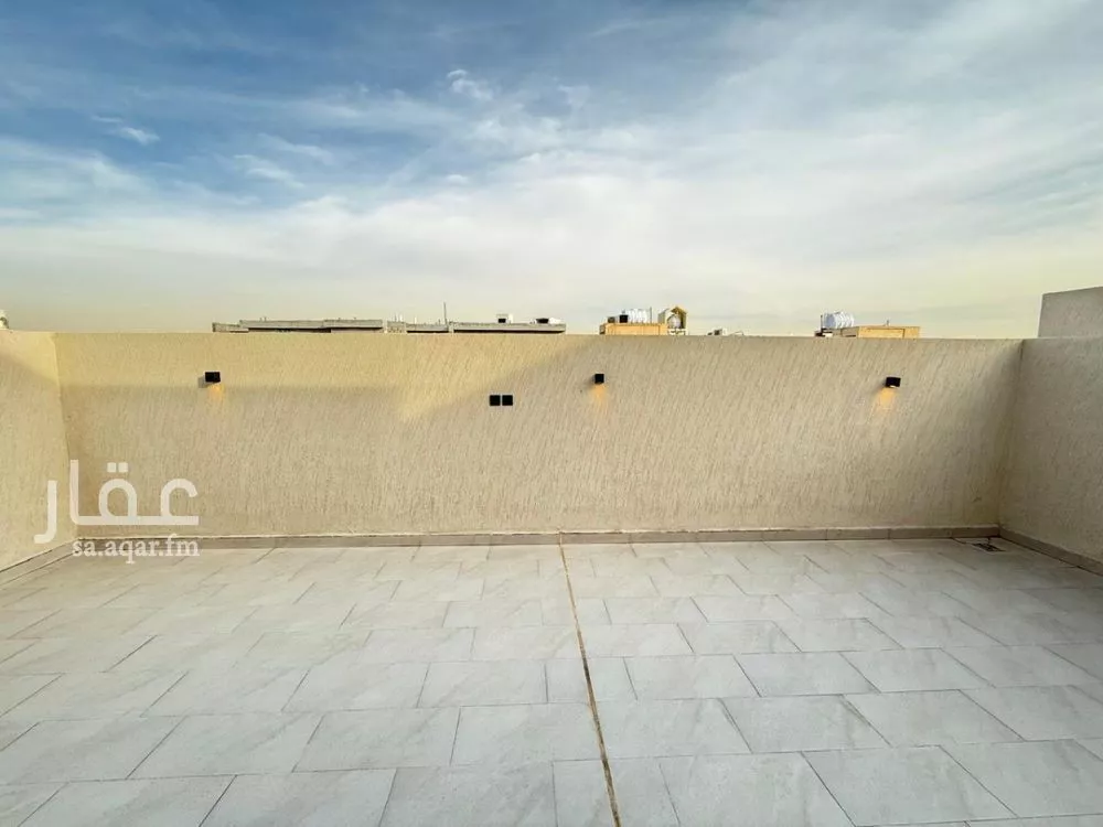 5 bedroom villa in Al Mahdiyyah 8