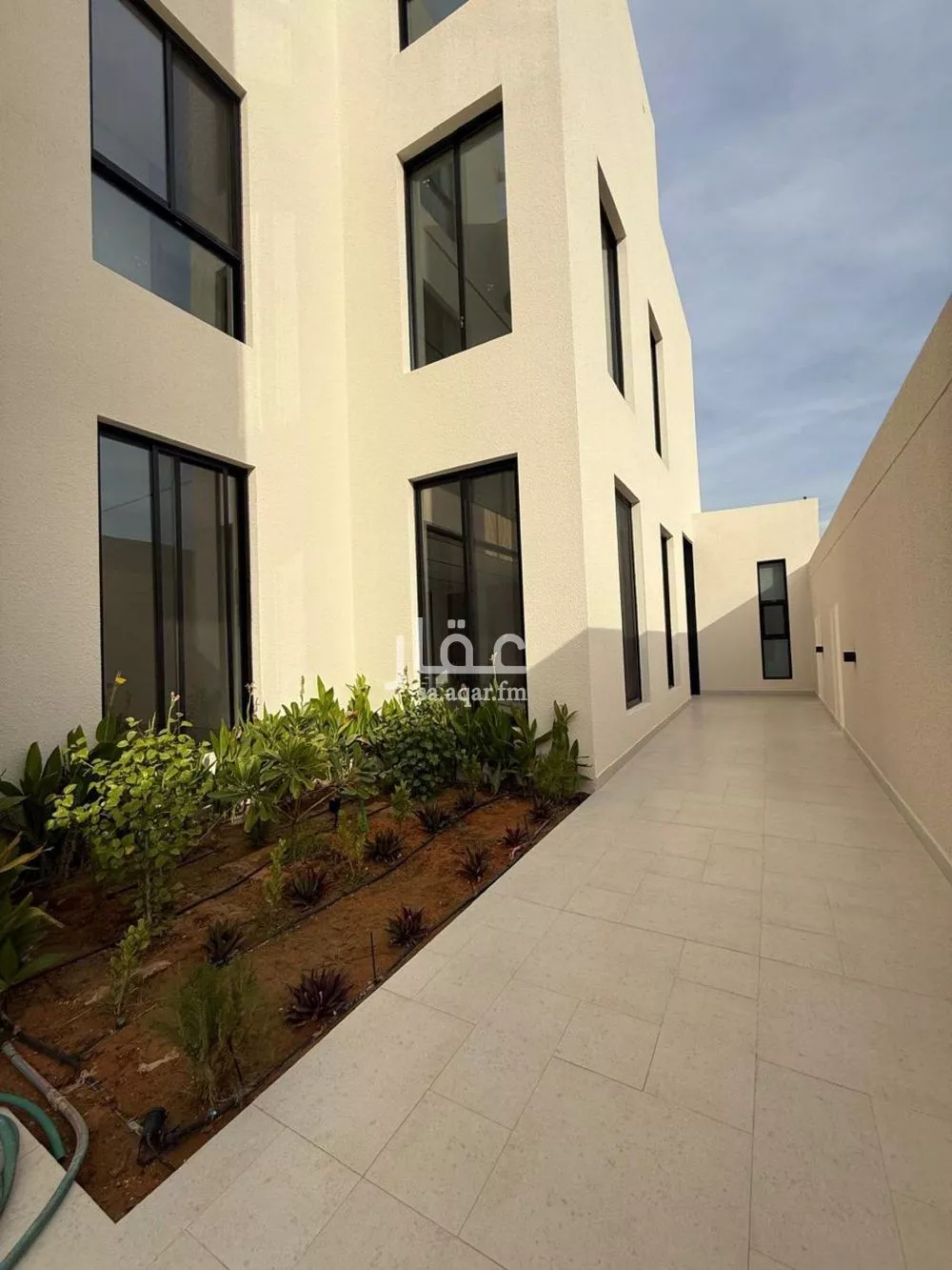 5 bedroom villa in Al Mahdiyyah 2