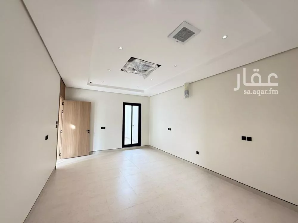 5 bedroom villa in Al Mahdiyyah 14