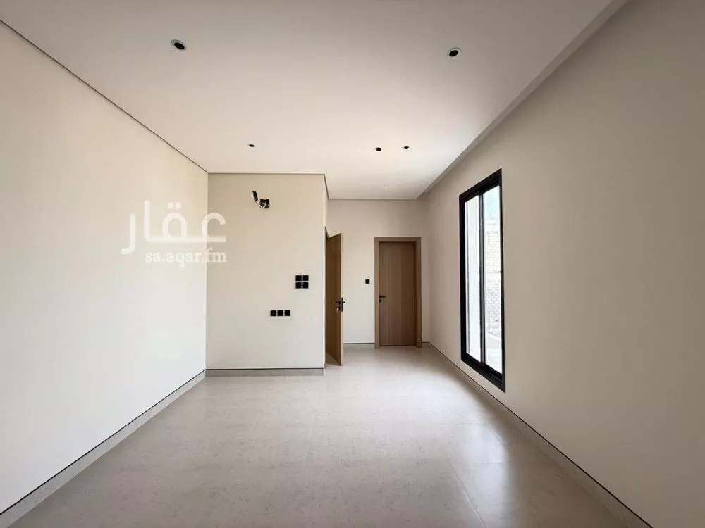 5 bedroom villa in Al Mahdiyyah 18