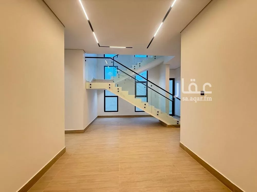 5 bedroom villa in Al Mahdiyyah 4