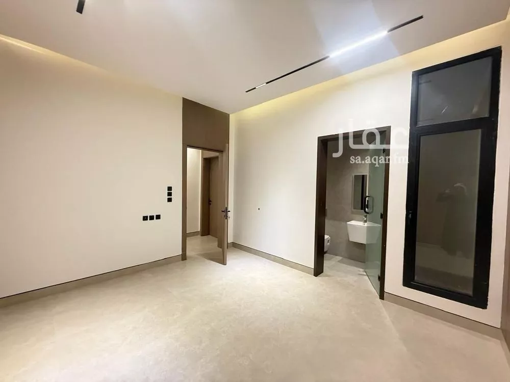 6 bedroom villa in Al Mahdiyyah 18