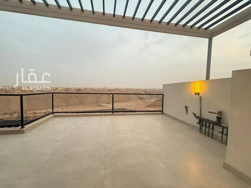 6 bedroom villa in Al Mahdiyyah 25