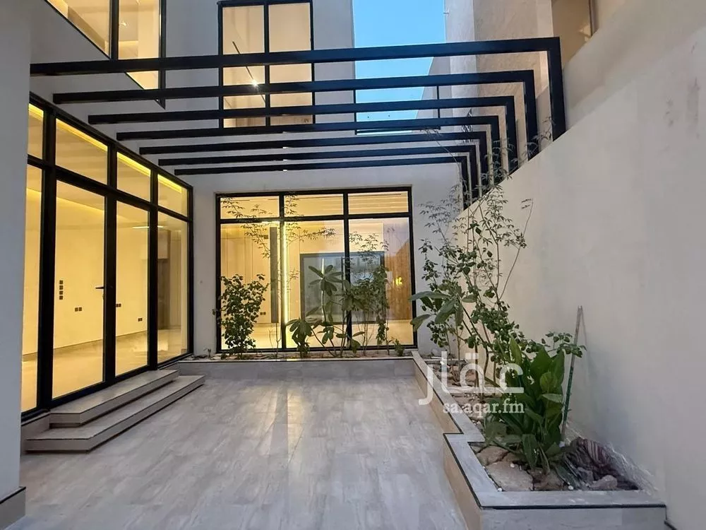 6 bedroom villa in Al Mahdiyyah 33