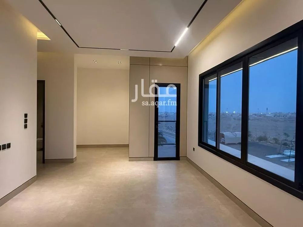 6 bedroom villa in Al Mahdiyyah 9
