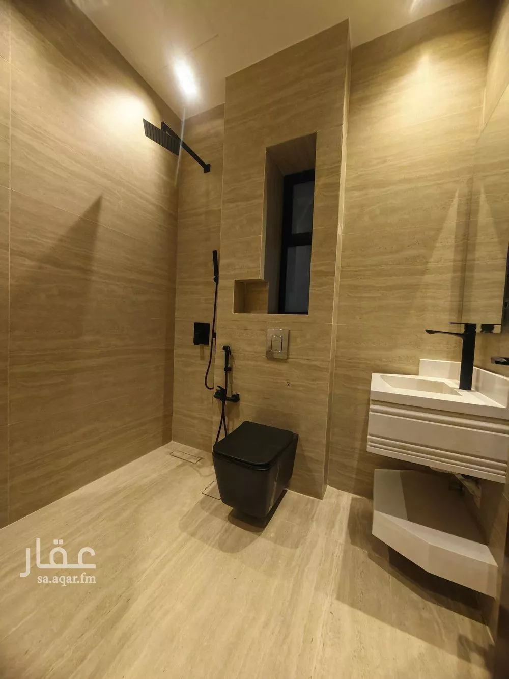 3 bedroom villa in Al Aridh 10