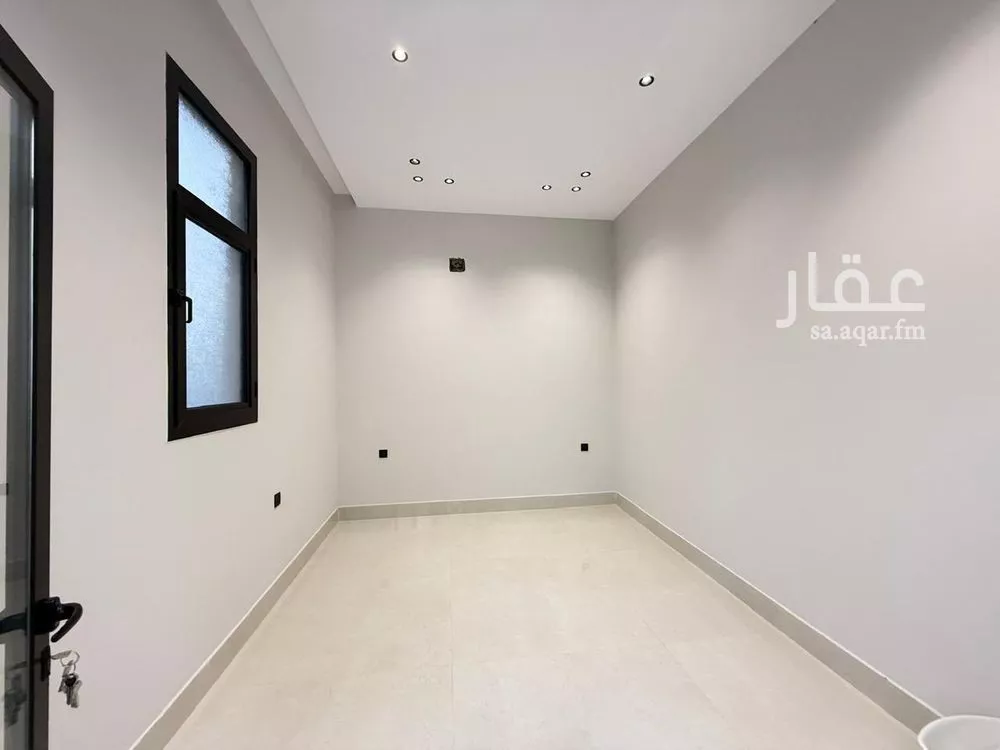 6 bedroom villa in Al Mahdiyyah 25